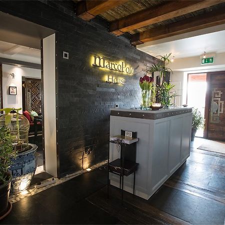 ワルシャワ Marcopolo House Bed & Breakfast エクステリア 写真